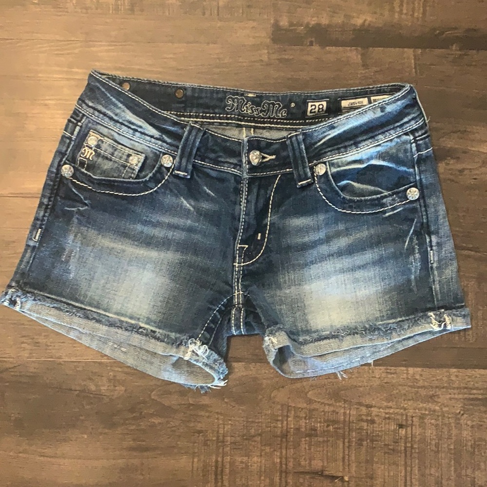 Miss Me Jean Shorts Size 28